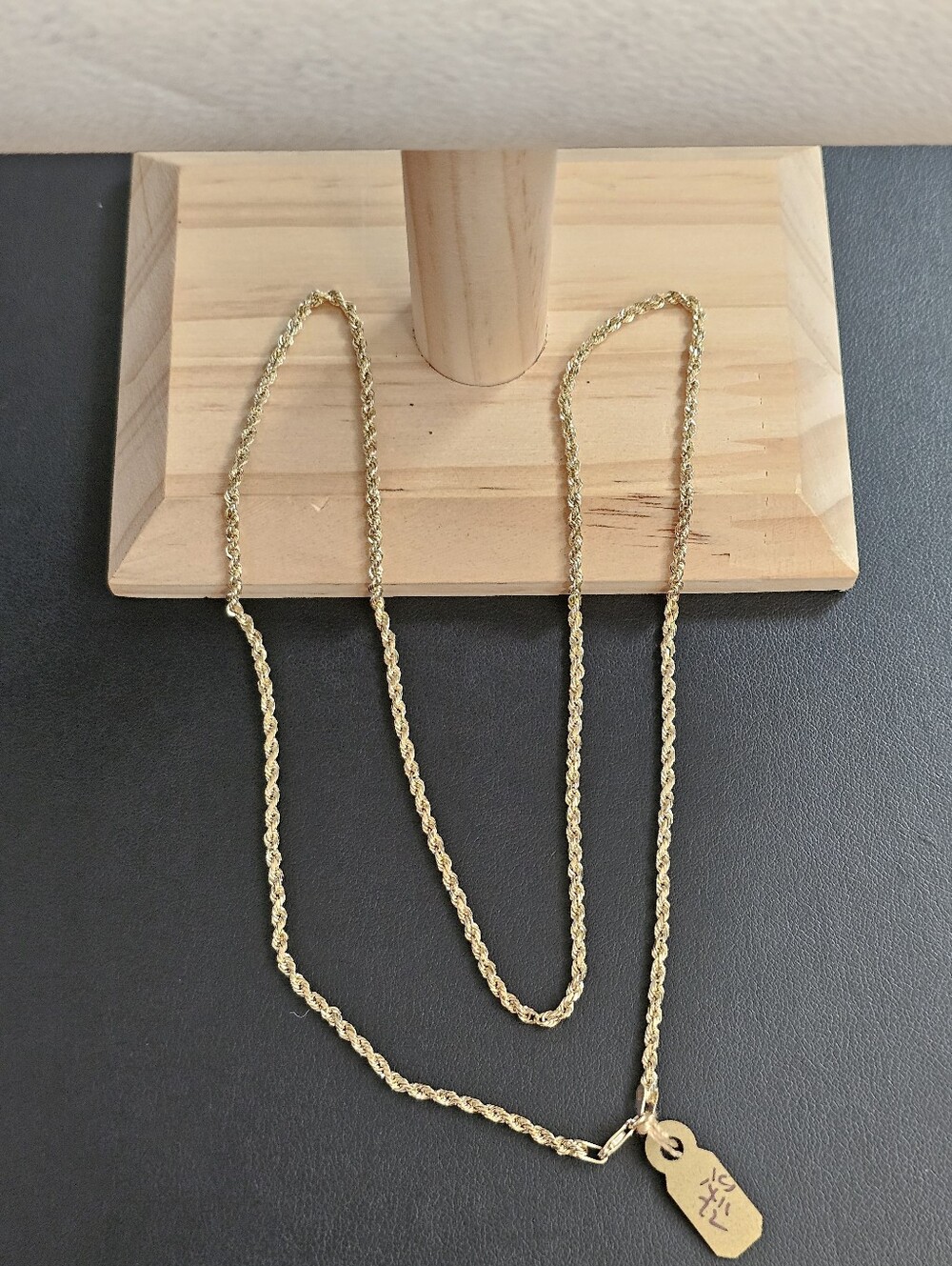 14k Gold Necklace 22 Inch